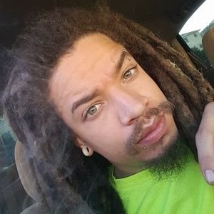 Meet your Posher, Travis